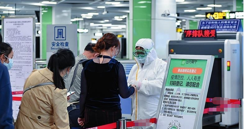 “1例本土确诊”沸腾了整个西安 疫情当下 公车上班族该如何做好个人防护？(图11)
